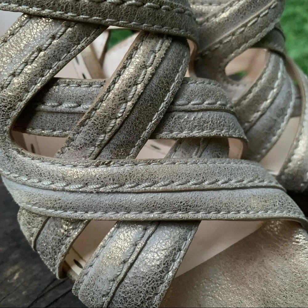 Coach Brynne metallic brushed gold strappy sandals size 7.5 B